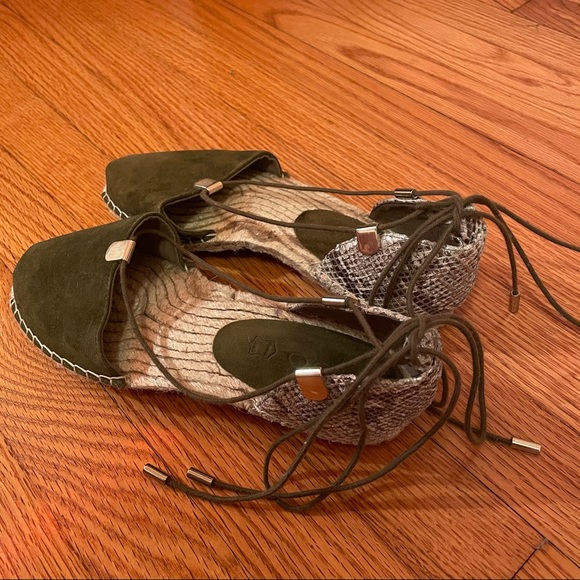 ALDO Delias Tie Sandals - Picture 6 of 12